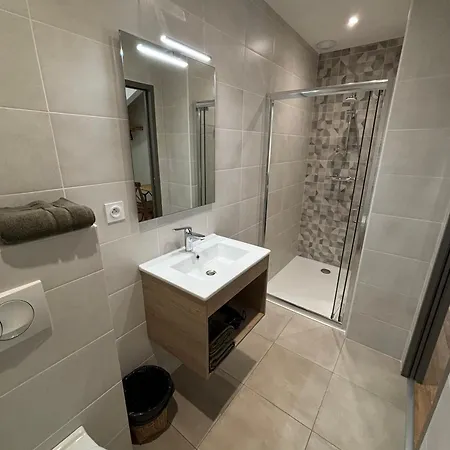 Frühstückspension Les Pierres Roses 3*